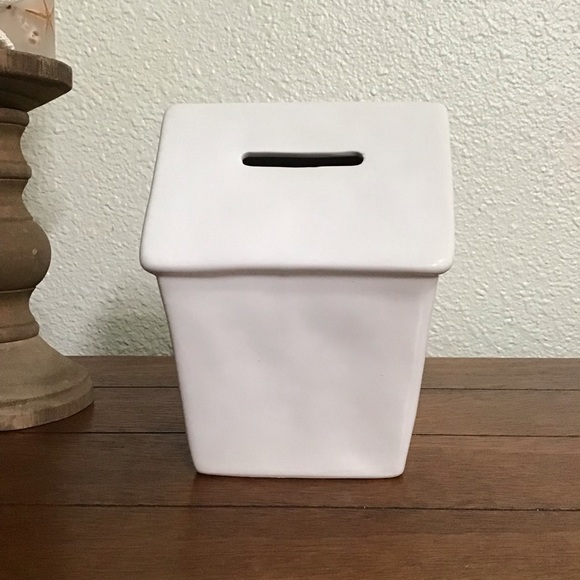 Rae Dunn Honeymoon Fund Piggy Bank NWOT - Picture 3 of 6